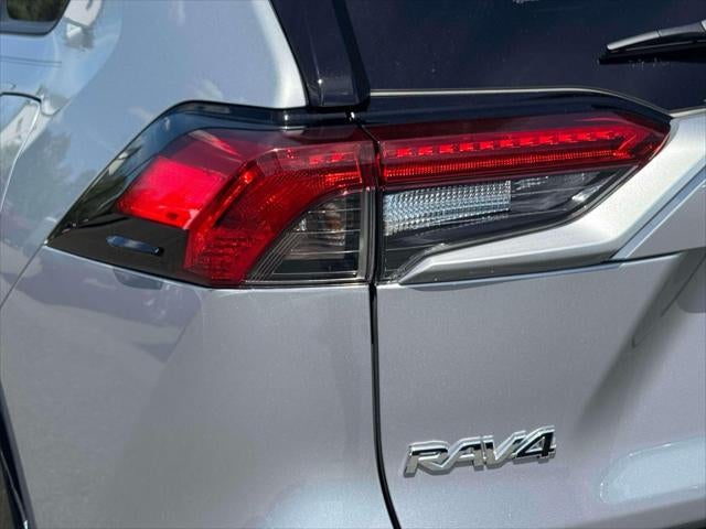 2024 Toyota RAV4 Hybrid SE AWD (Natl)