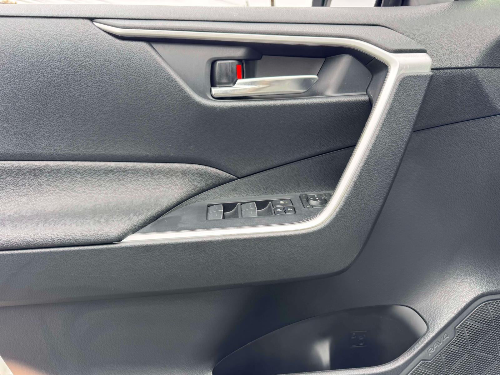 2022 Toyota RAV4 Prime SE (Natl)