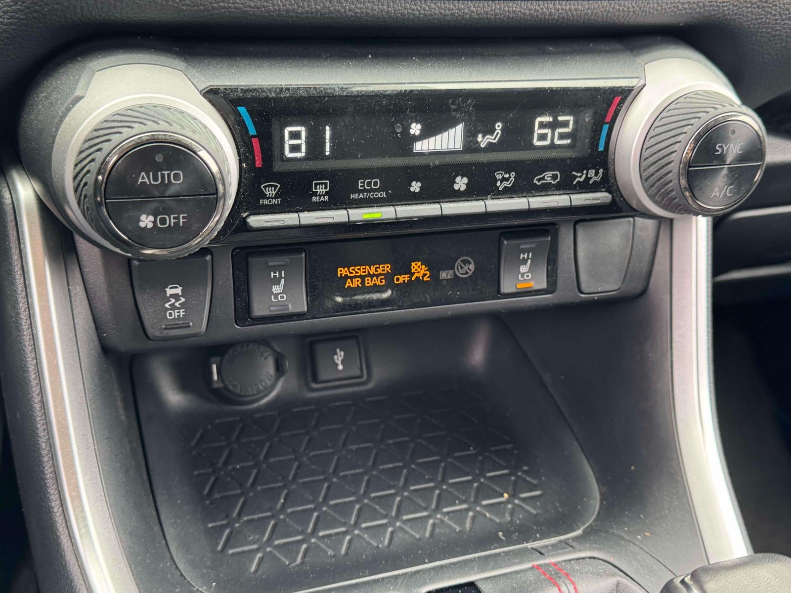 2022 Toyota RAV4 Prime SE (Natl)
