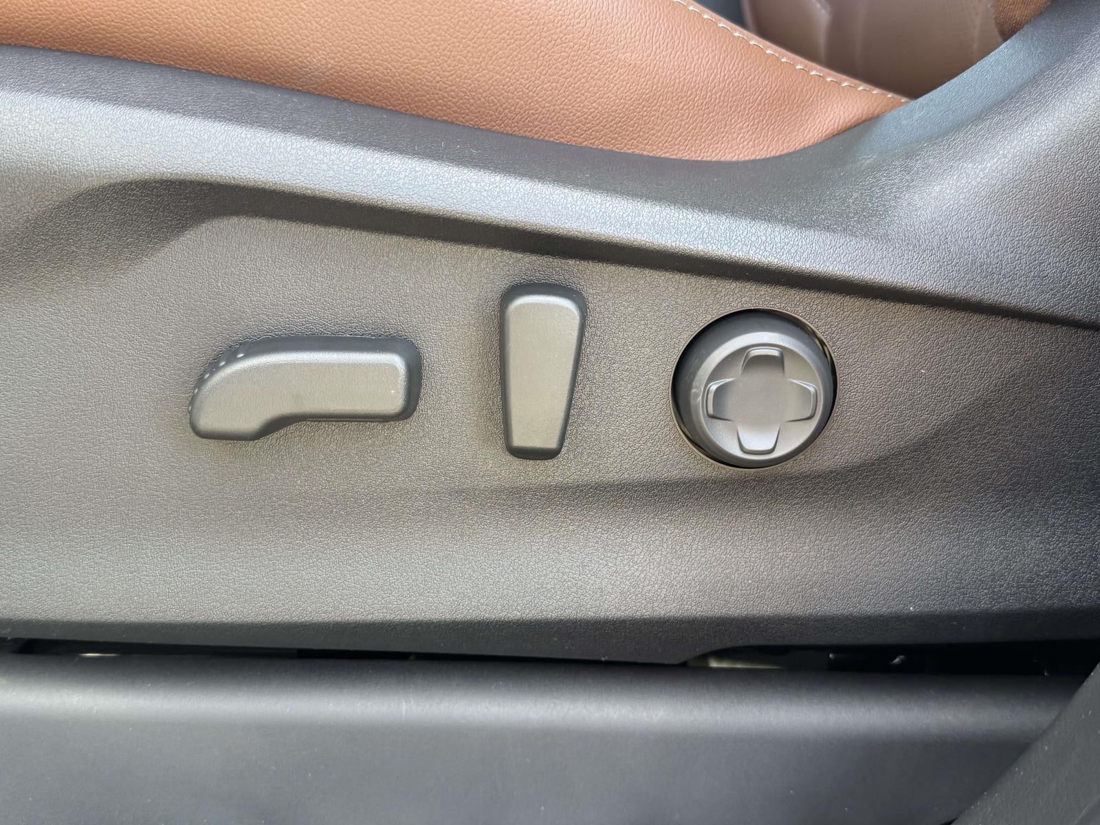 2025 Subaru ASCENT Touring