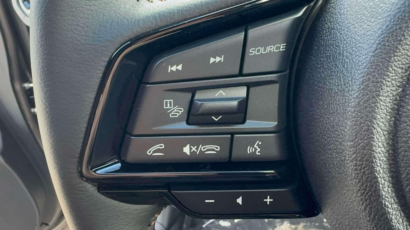 2025 Subaru FORESTER Touring Hybrid