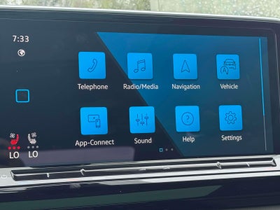 2025 Volkswagen Atlas 2.0T SEL