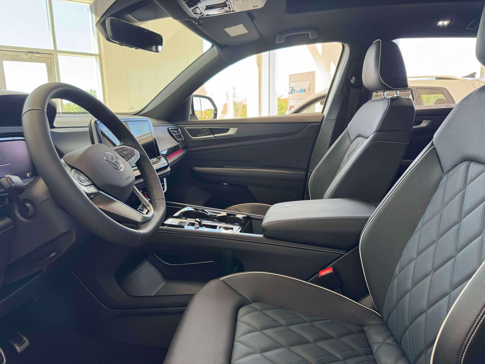 2026 Volkswagen Atlas Cross Sport 2.0T SEL Premium R-Line