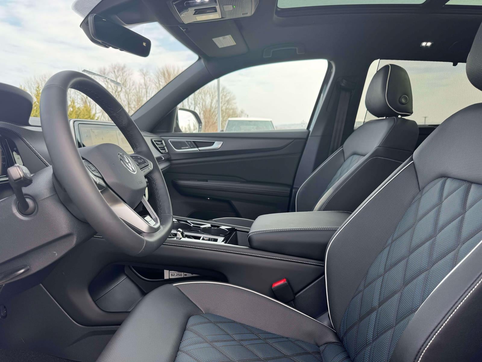 2026 Volkswagen Atlas Cross Sport 2.0T SEL Premium R-Line