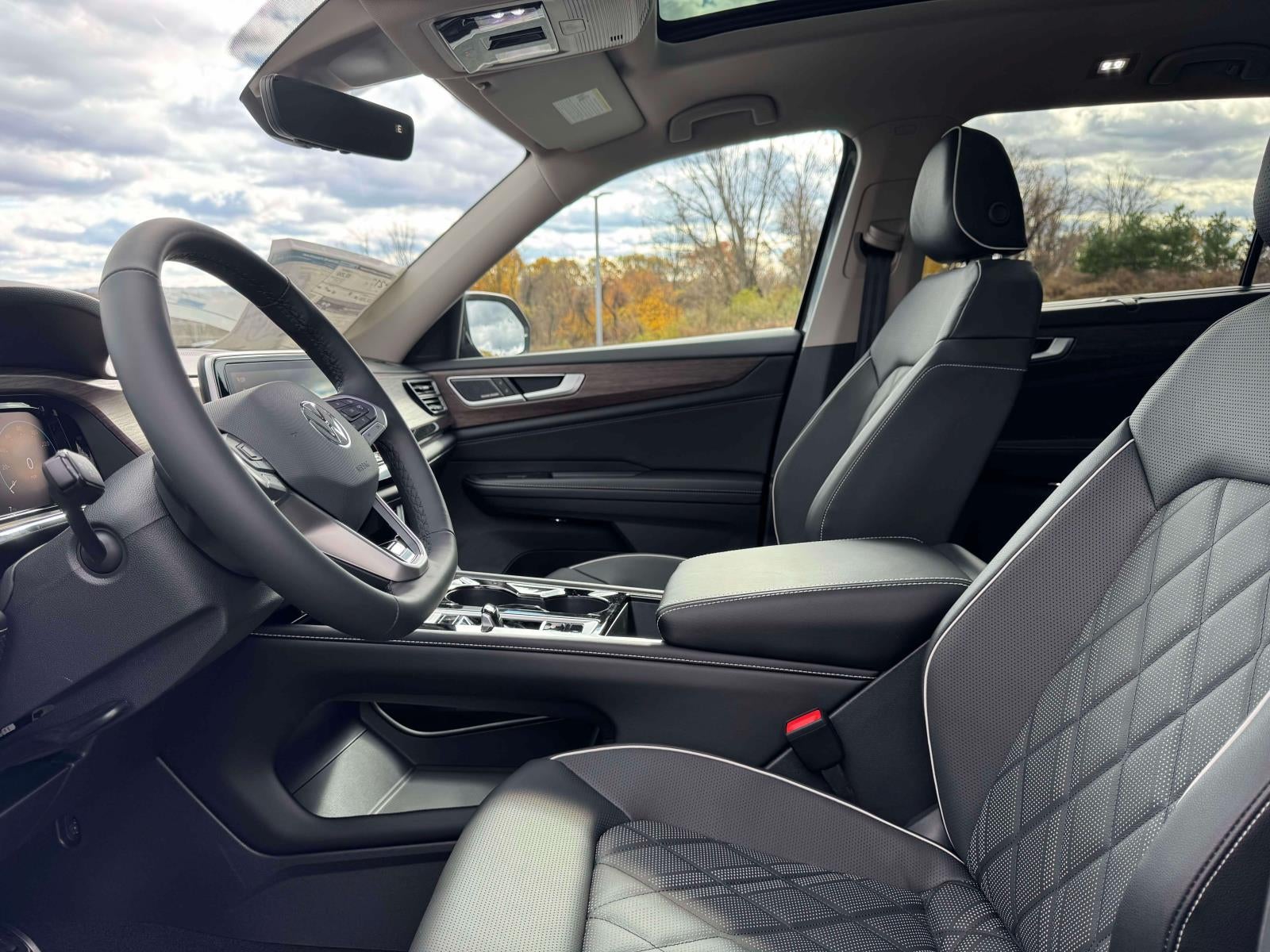 2026 Volkswagen Atlas 2.0T SEL Premium R-Line