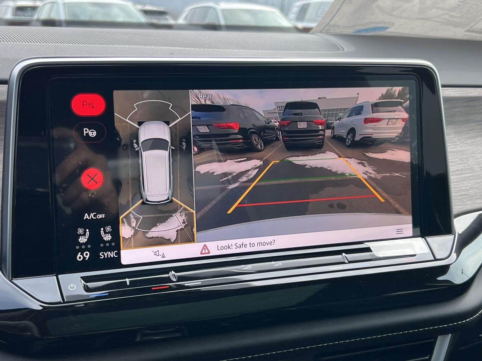 2026 Volkswagen Atlas 2.0T SEL Premium R-Line