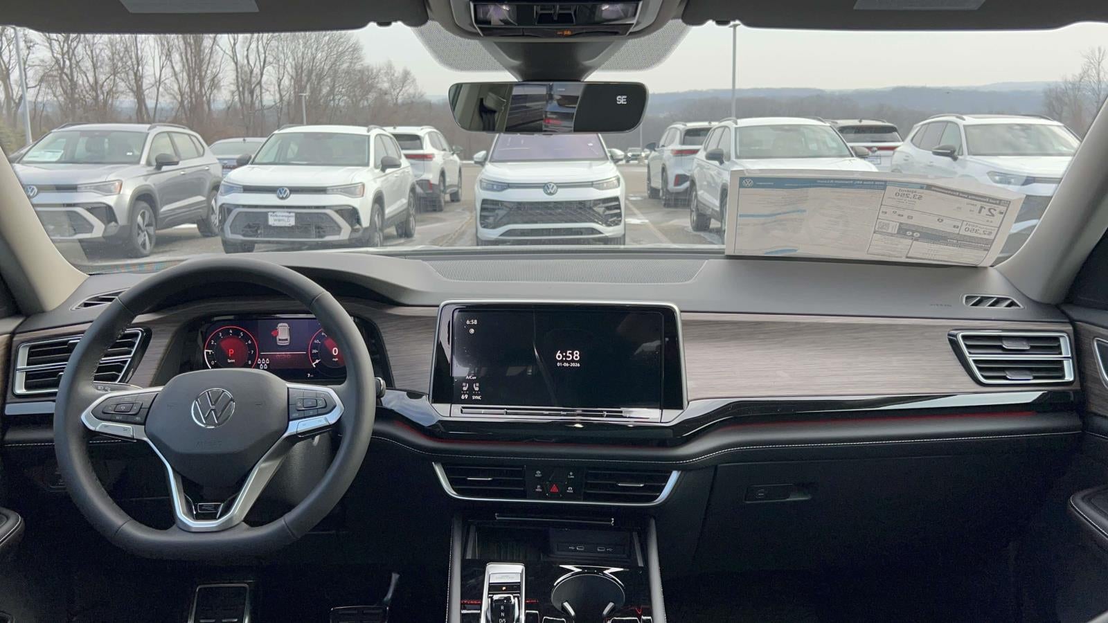 2026 Volkswagen Atlas 2.0T SEL Premium R-Line