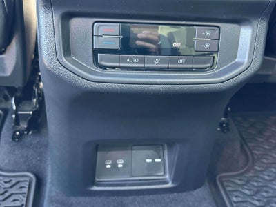2027 Volkswagen Atlas 2.0T SE