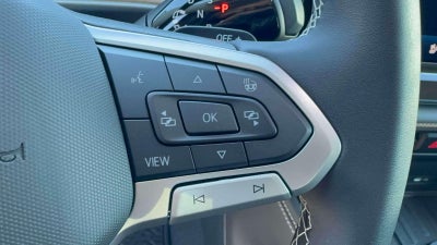 2027 Volkswagen Atlas 2.0T SE w/ Technology