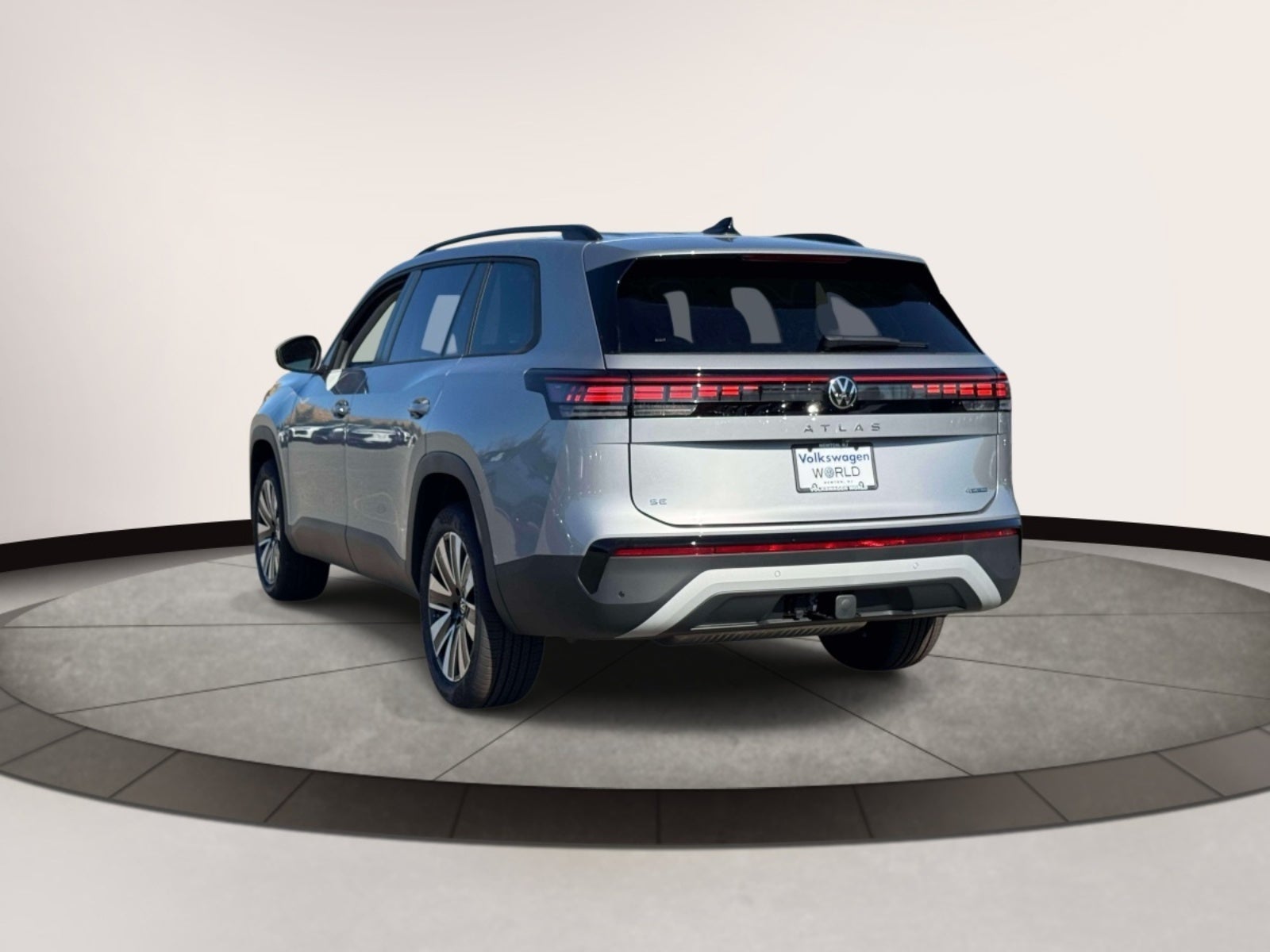 2027 Volkswagen Atlas 2.0T SE w/ Technology