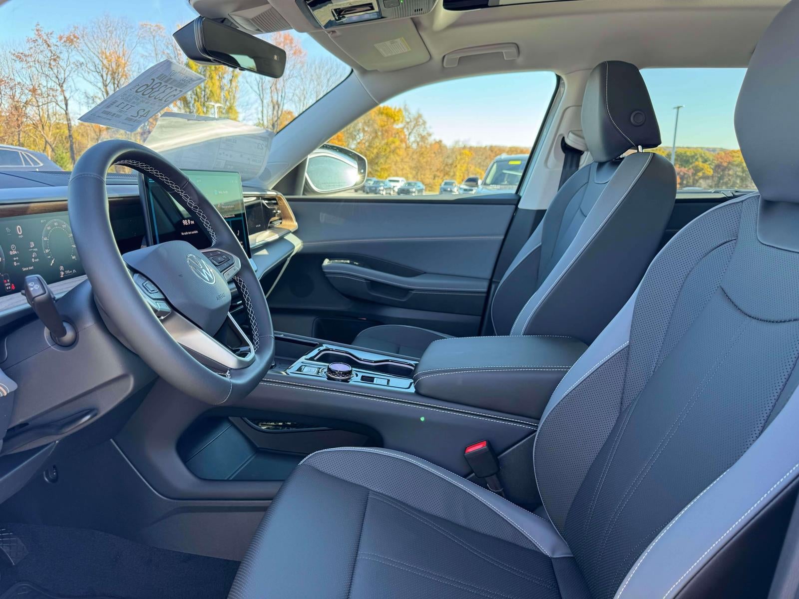 2027 Volkswagen Atlas 2.0T SE w/ Technology