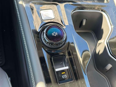 2027 Volkswagen Atlas 2.0T SE