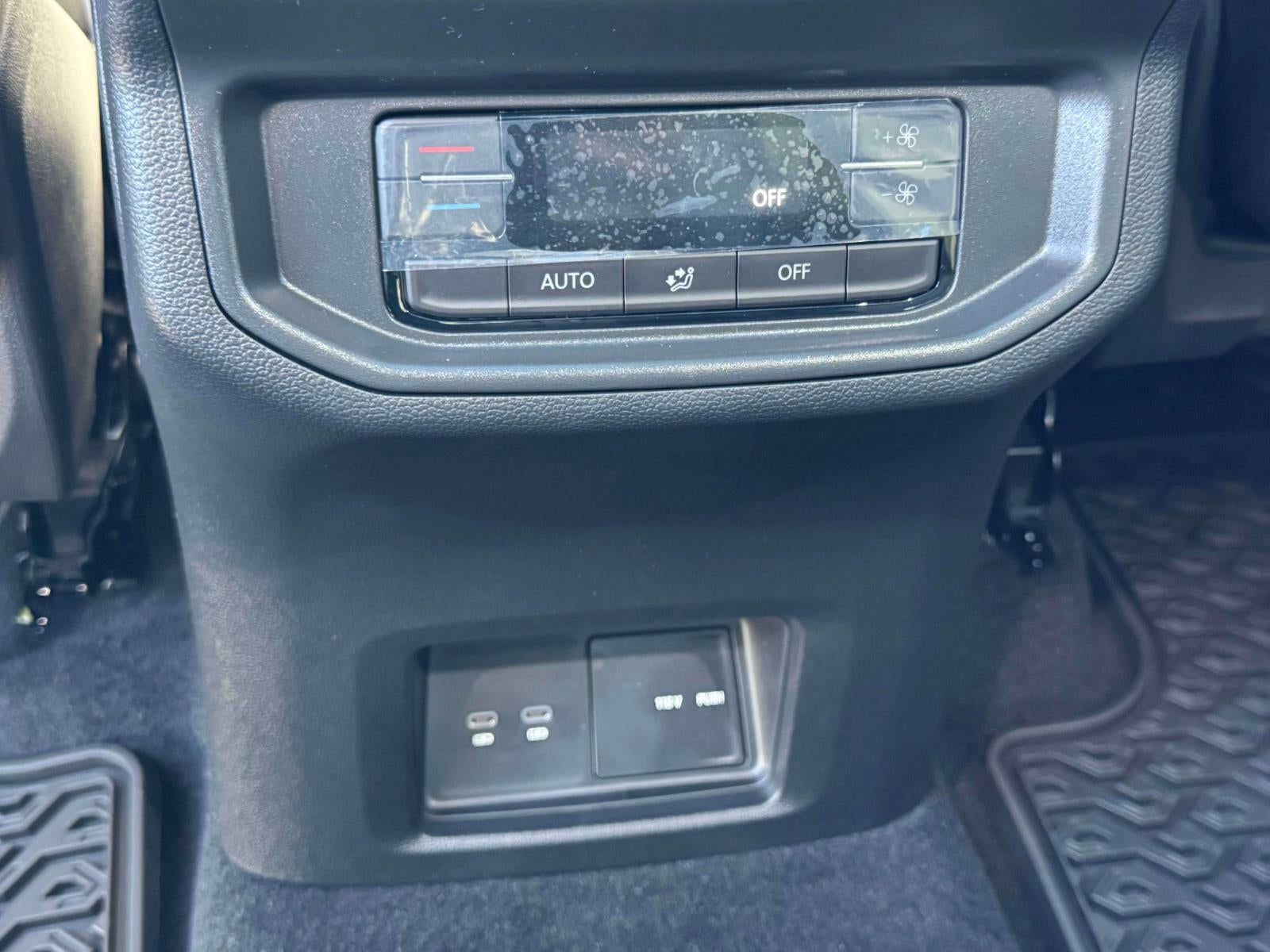 2027 Volkswagen Atlas 2.0T SE