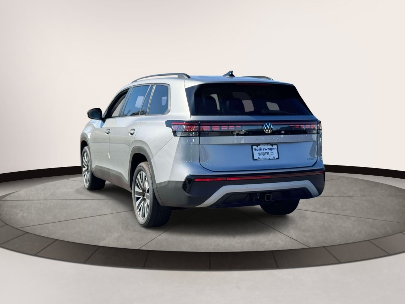 2027 Volkswagen Atlas 2.0T SE