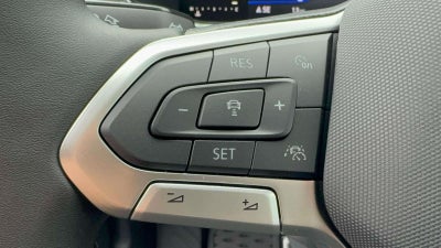 2025 Volkswagen Taos 1.5T SE Black