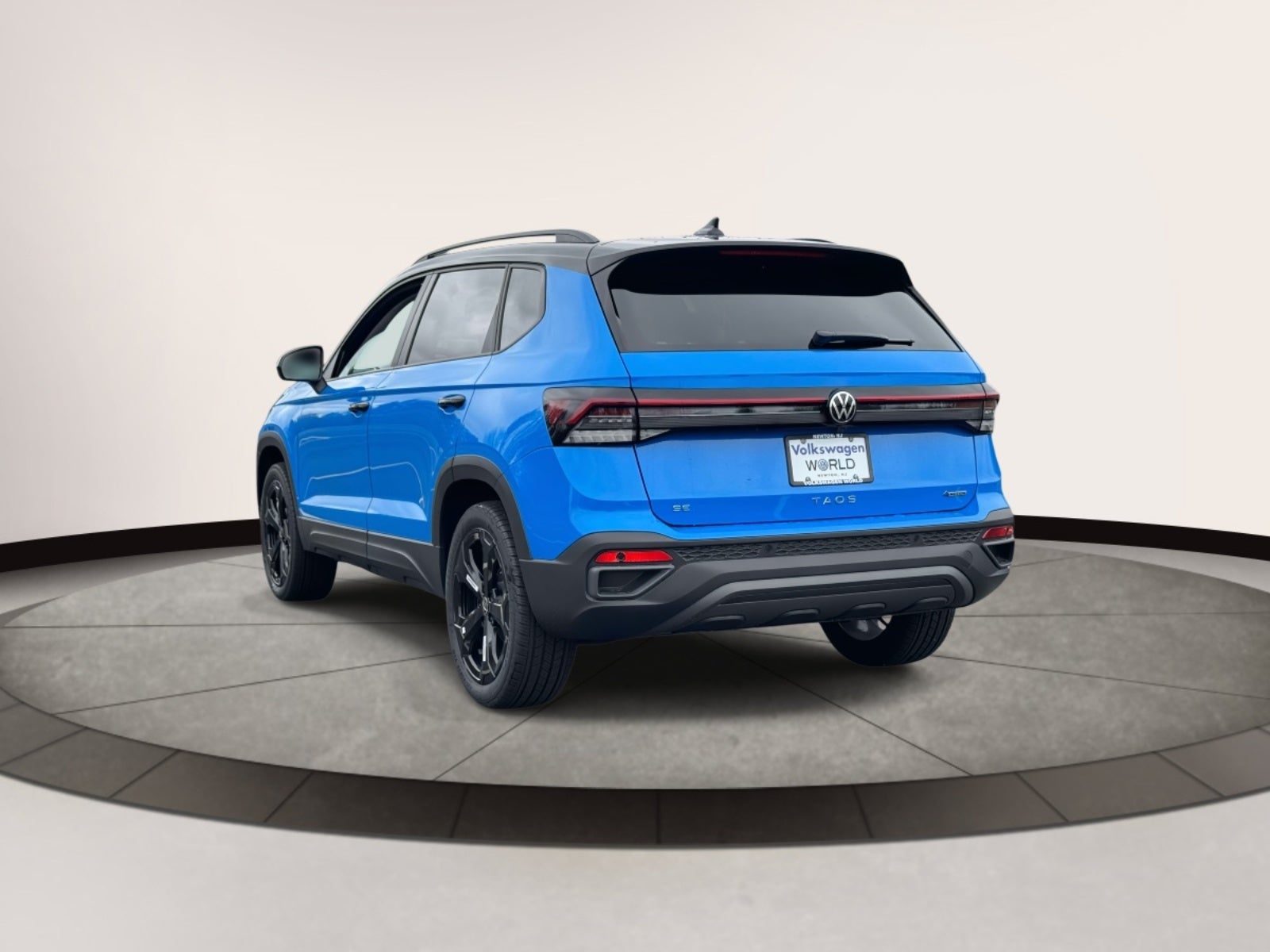 2025 Volkswagen Taos 1.5T SE Black