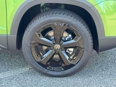 2027 Volkswagen Taos 1.5T SE