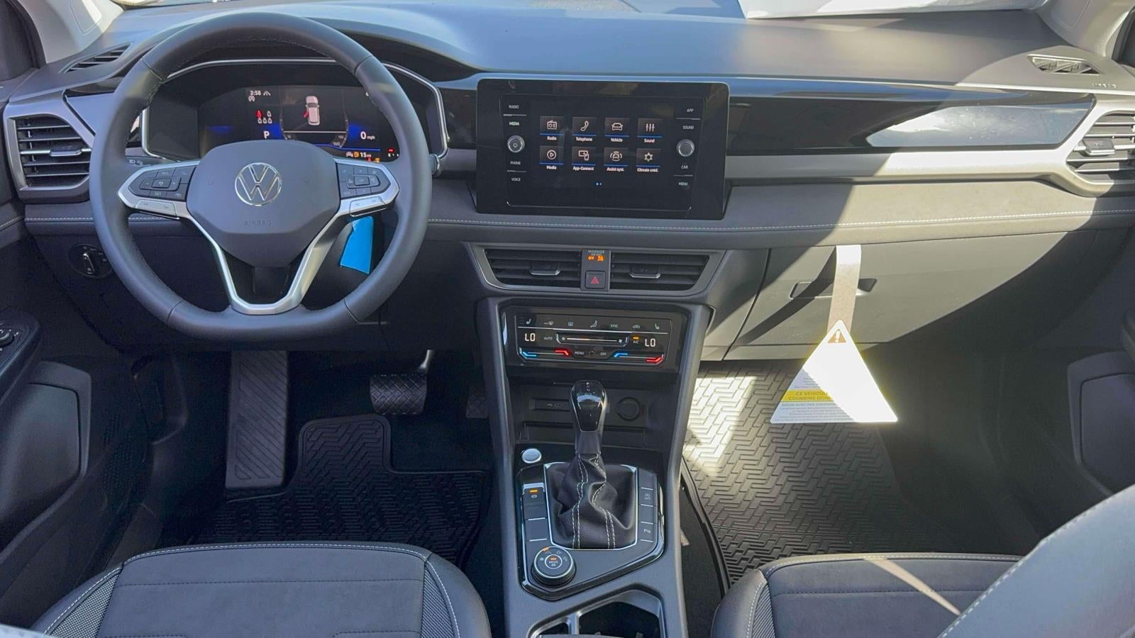 2027 Volkswagen Taos 1.5T SE