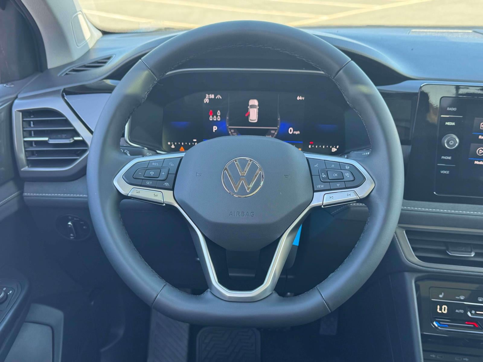 2027 Volkswagen Taos 1.5T SE