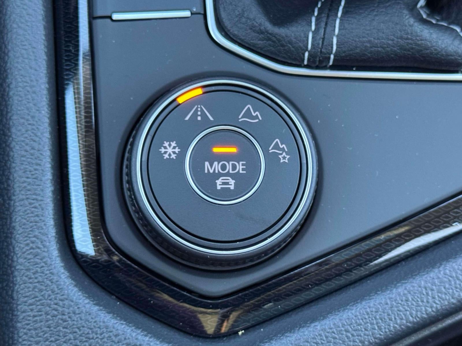 2027 Volkswagen Taos 1.5T SE