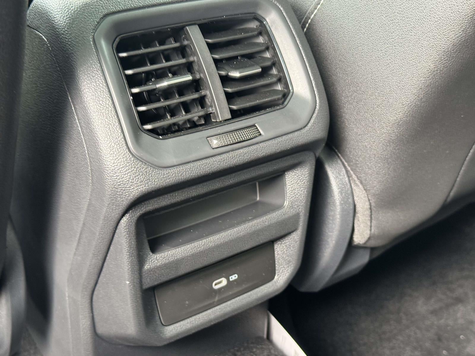 2025 Volkswagen Taos 1.5T SEL