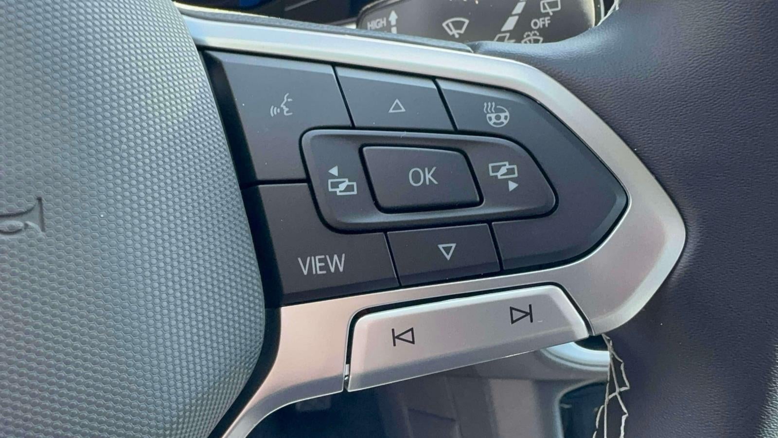 2026 Volkswagen Taos 1.5T SEL