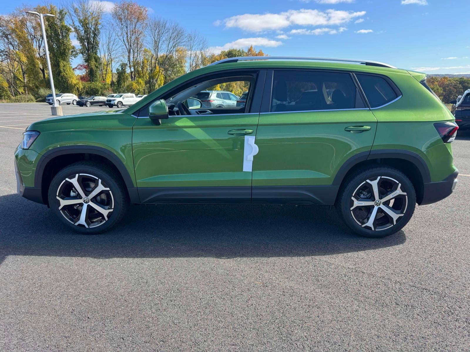 2027 Volkswagen Taos 1.5T SEL