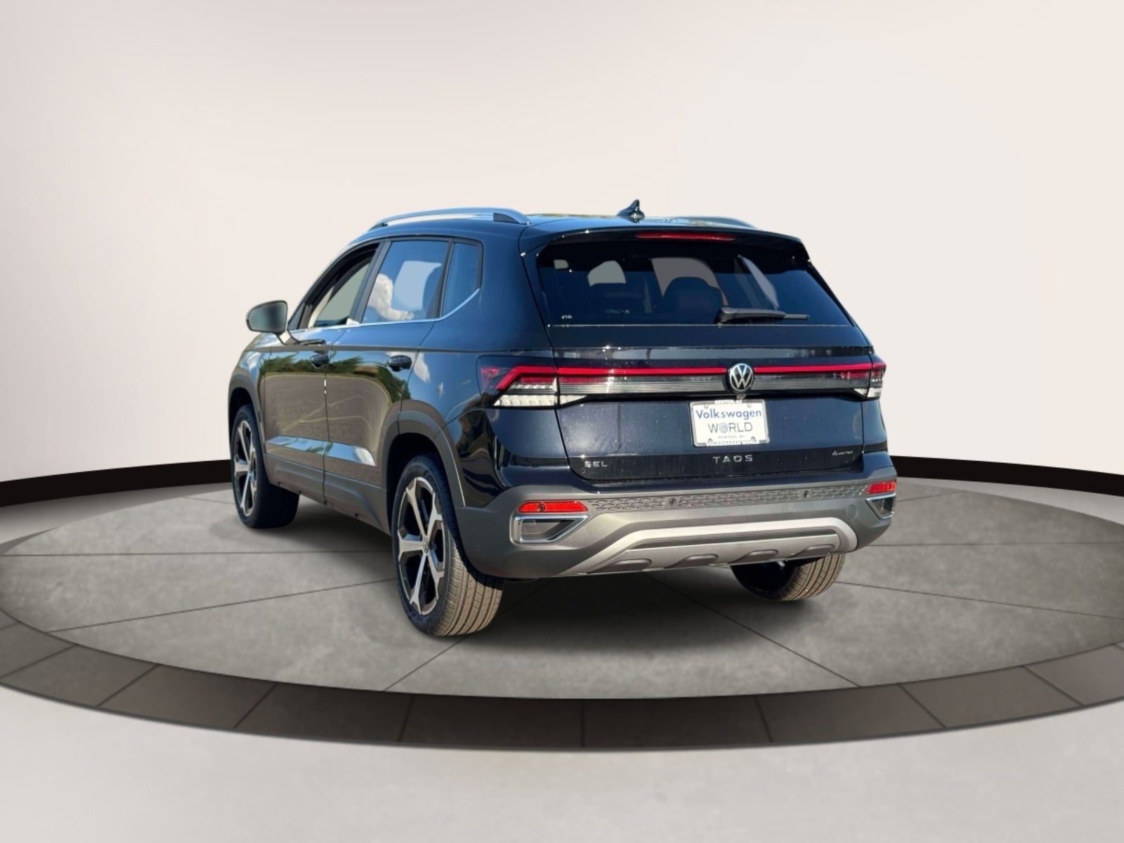 2027 Volkswagen Taos 1.5T SEL