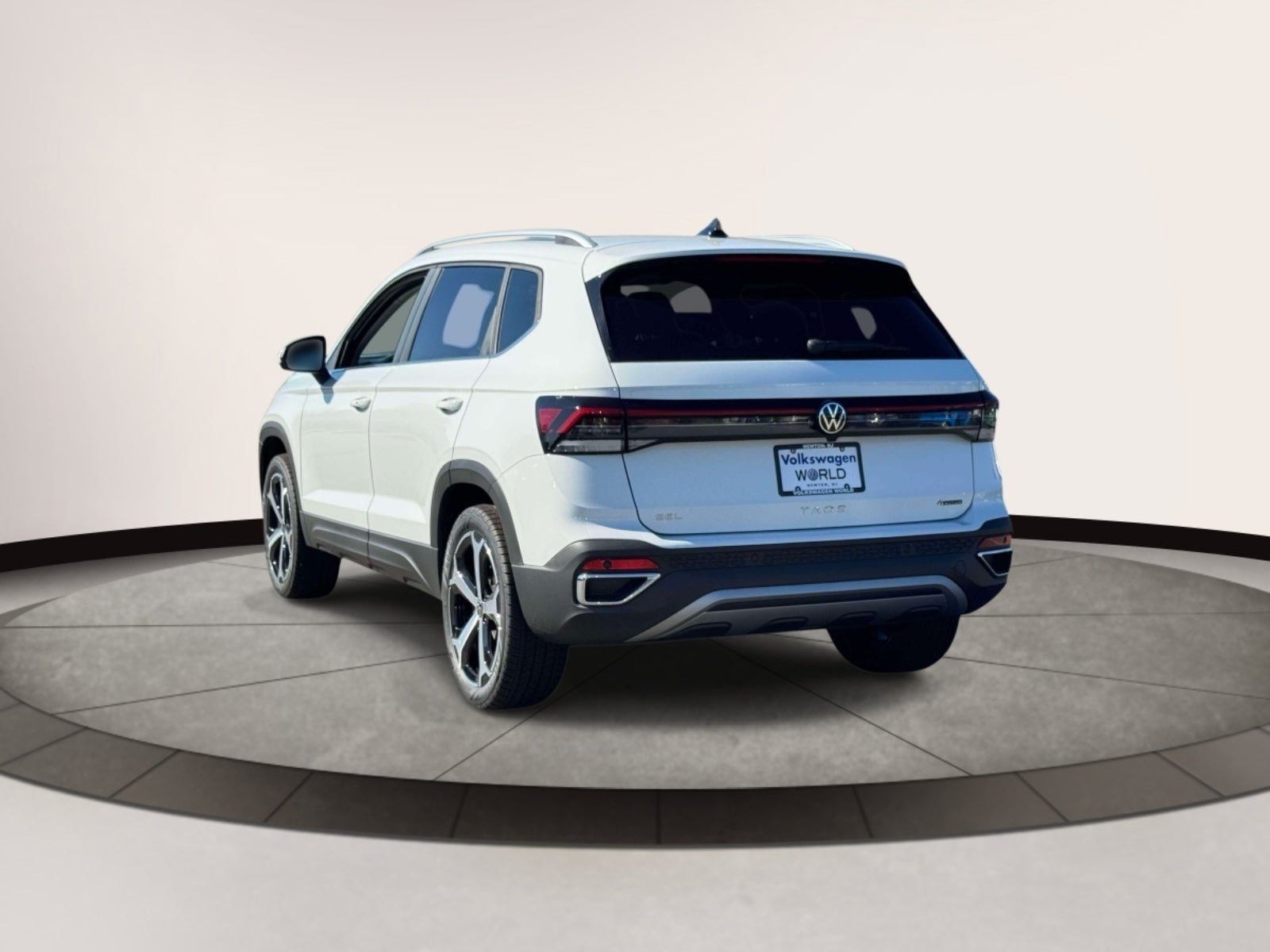 2027 Volkswagen Taos 1.5T SEL