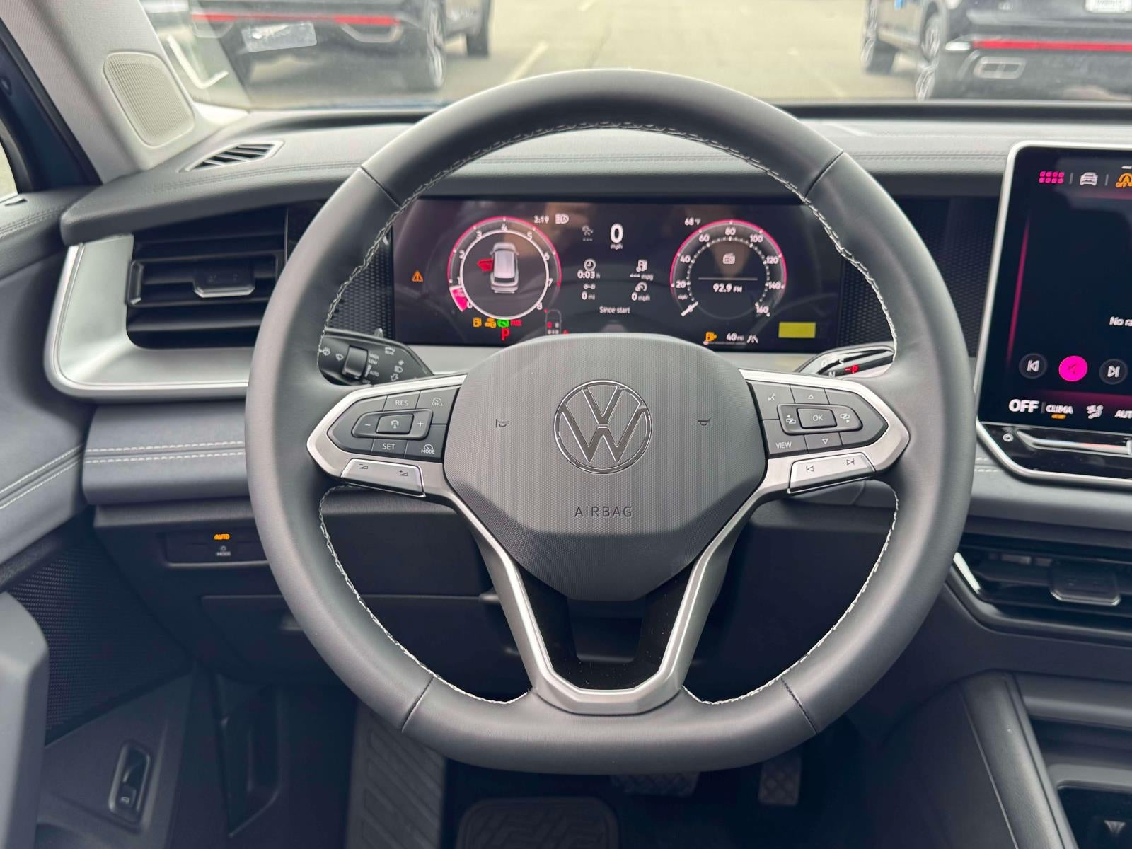 2026 Volkswagen Tiguan 2.0T SE