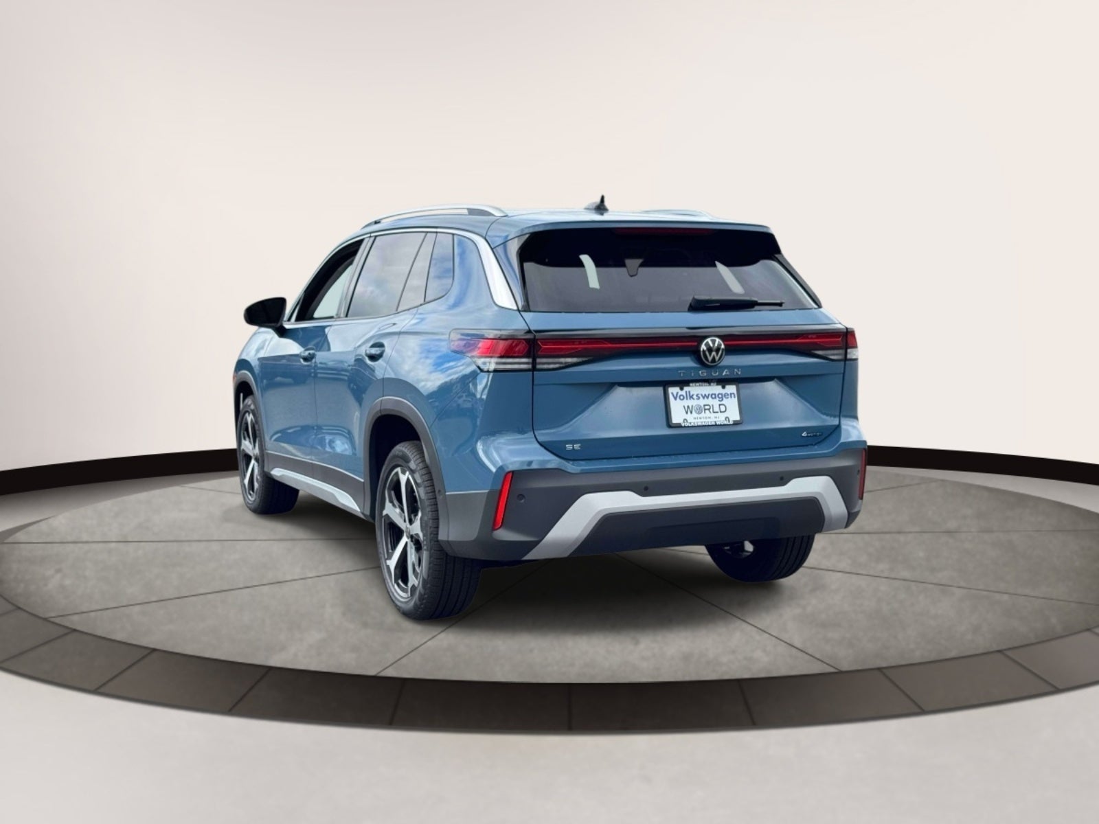 2026 Volkswagen Tiguan 2.0T SE