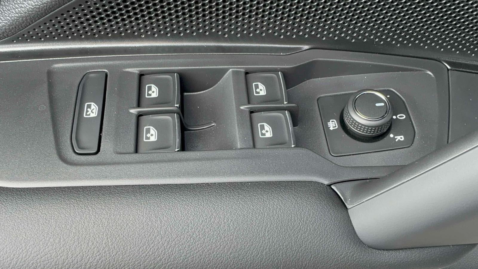 2026 Volkswagen Tiguan SE AWD