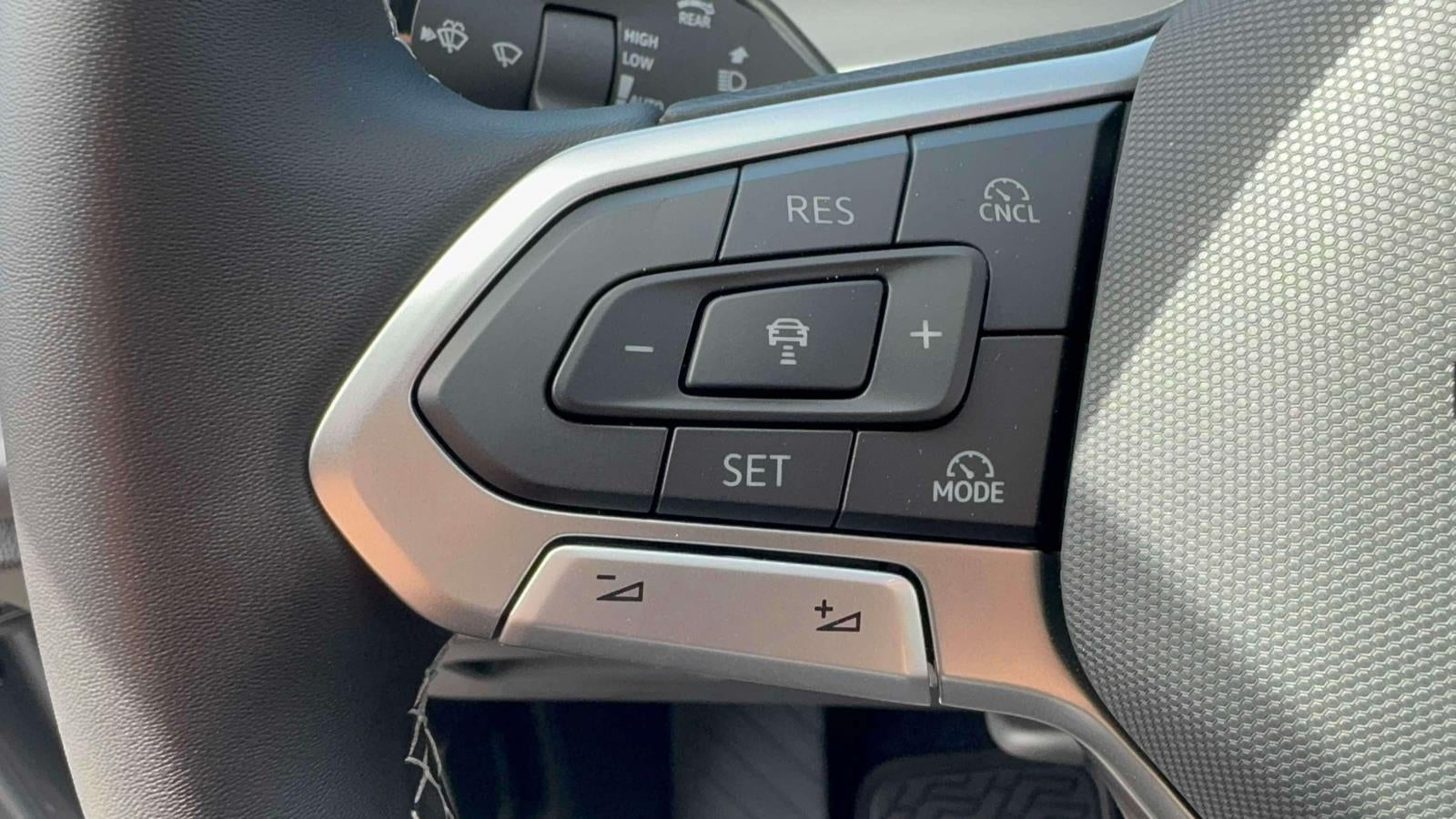 2026 Volkswagen Tiguan SE AWD