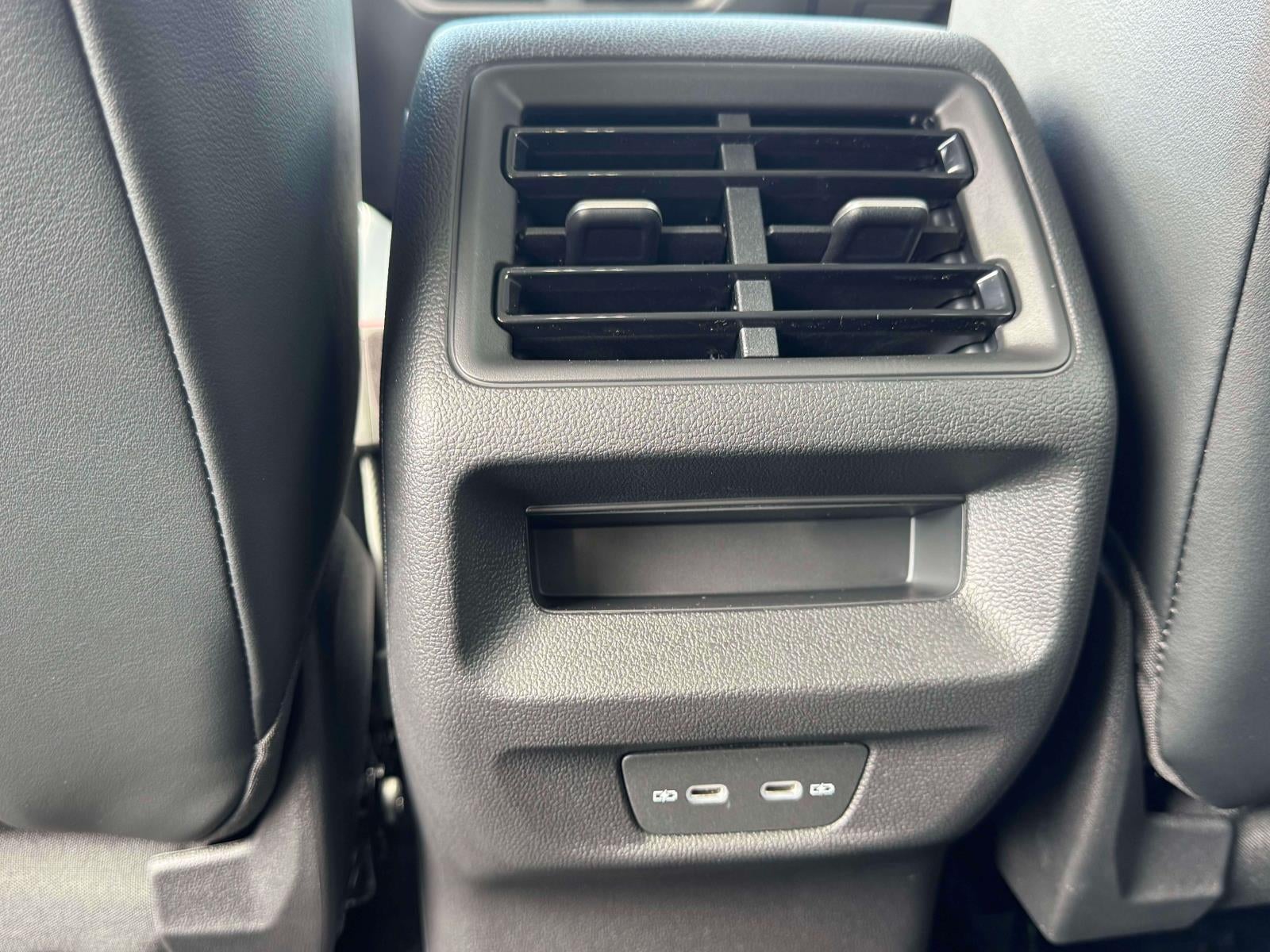 2026 Volkswagen Tiguan SE AWD