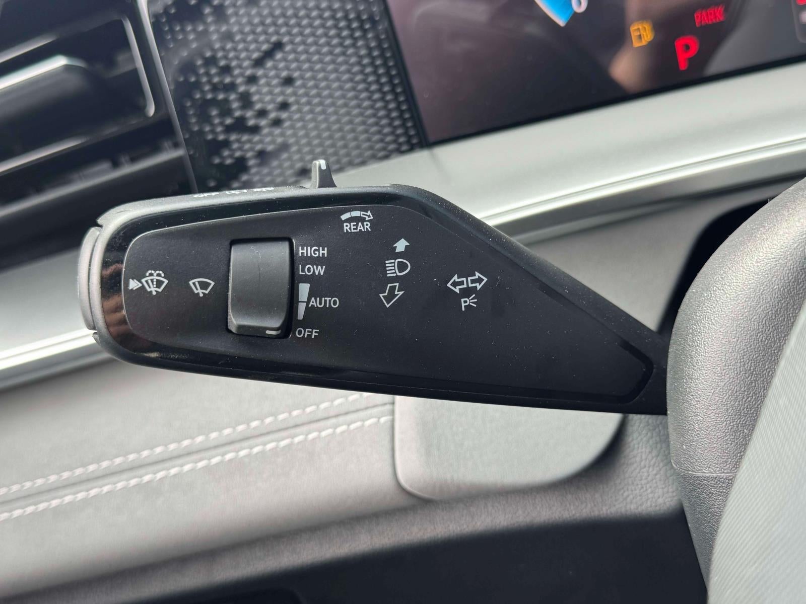 2026 Volkswagen Tiguan SE R-Line AWD