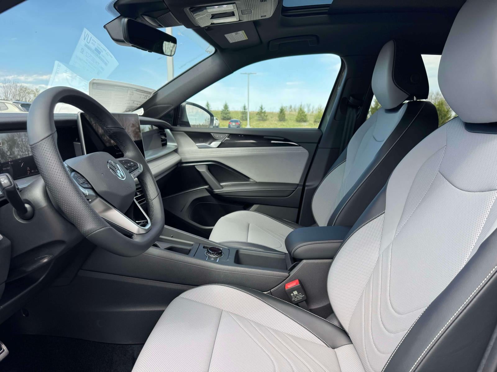 2026 Volkswagen Tiguan SE R-Line AWD