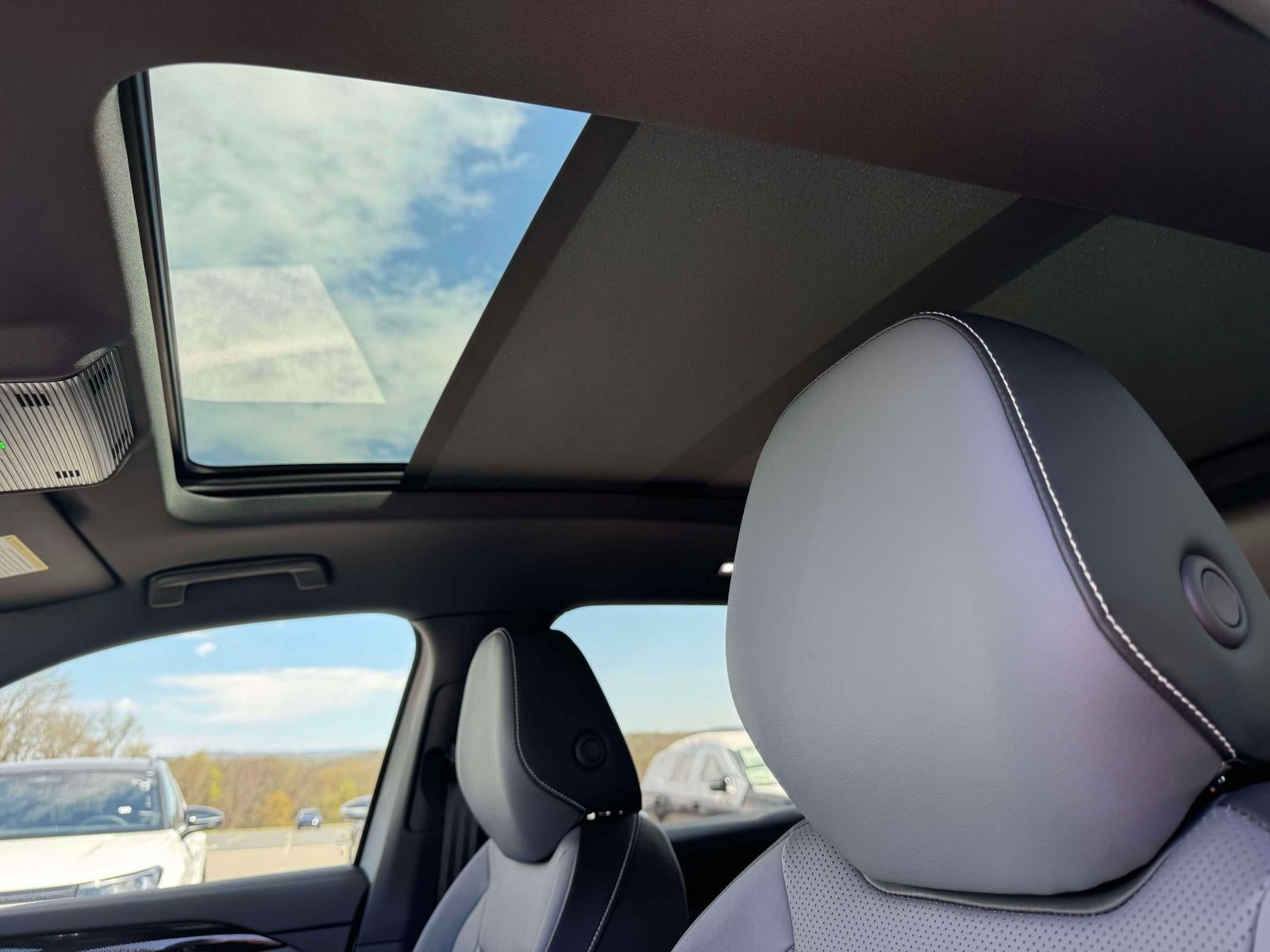 2026 Volkswagen Tiguan SE R-Line Black 4MOTION