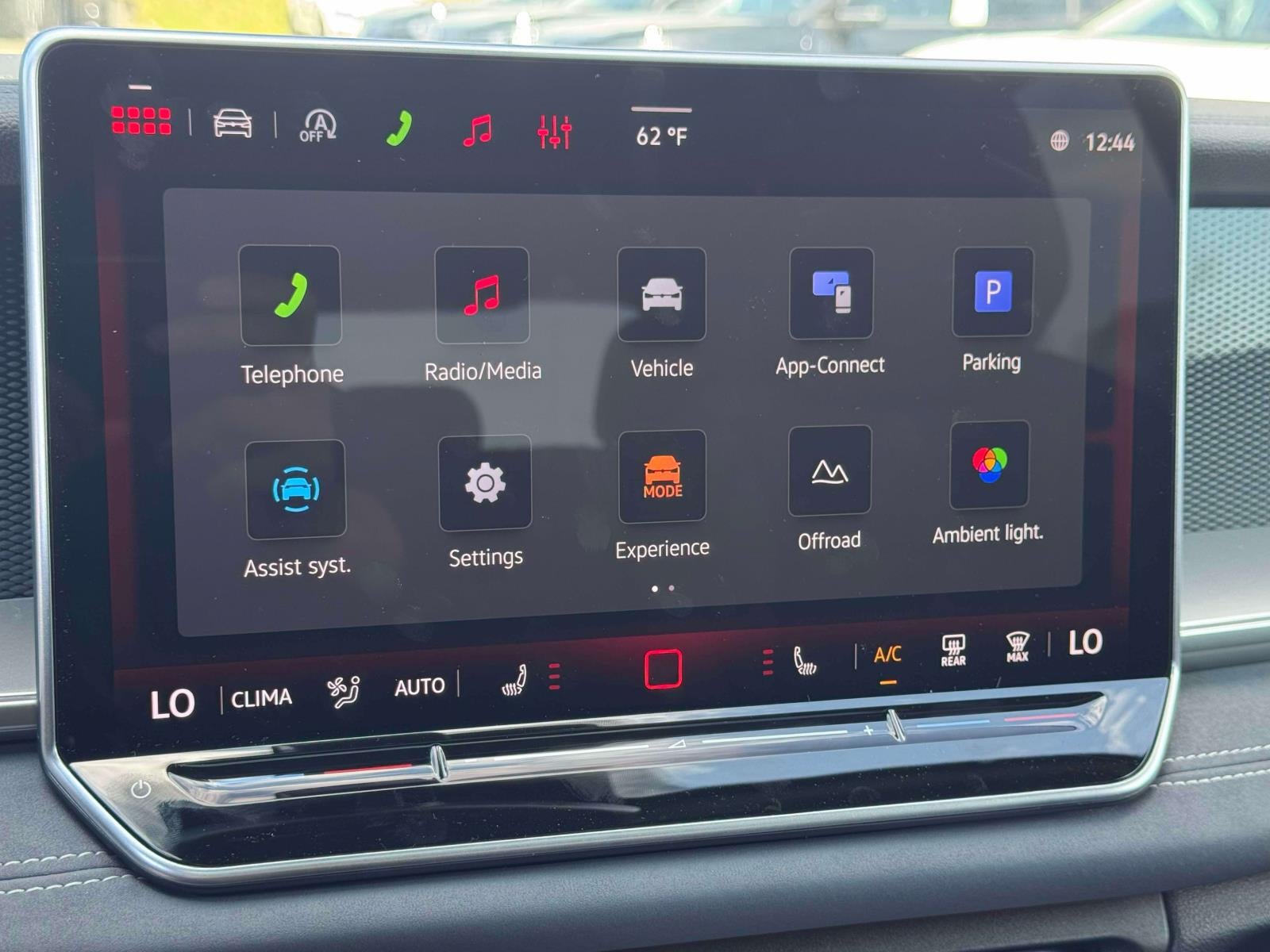 2026 Volkswagen Tiguan SE R-Line Black 4MOTION