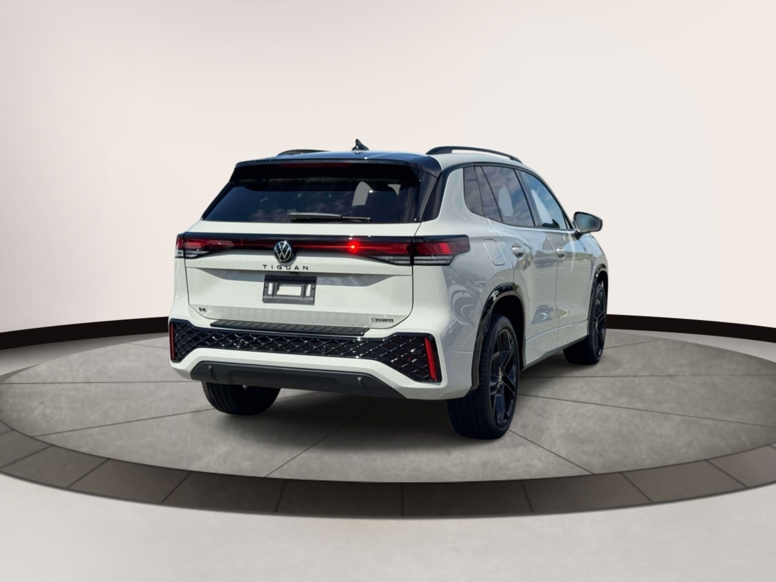 2026 Volkswagen Tiguan SE R-Line Black 4MOTION