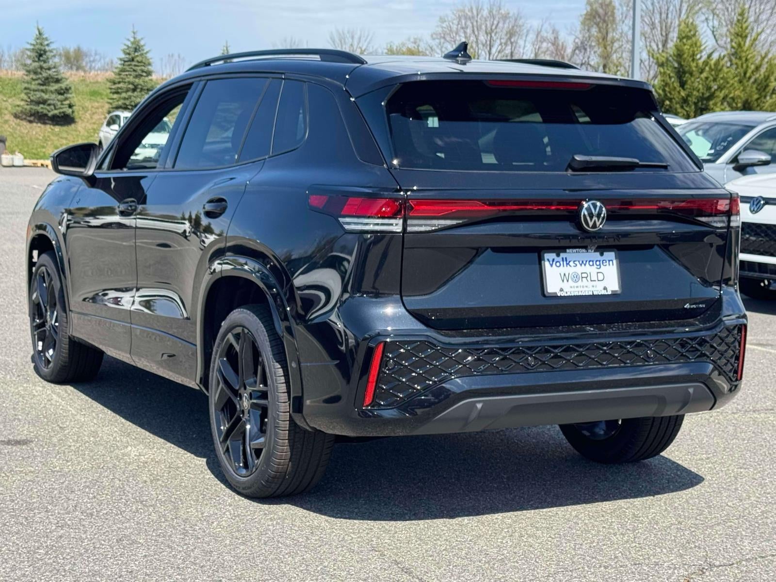 2026 Volkswagen Tiguan SE R-Line AWD