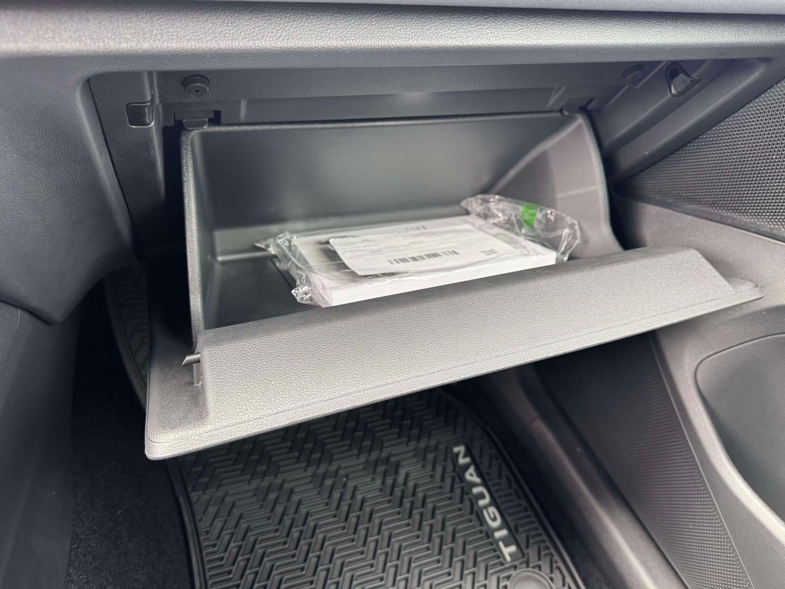 2026 Volkswagen Tiguan SE R-Line AWD