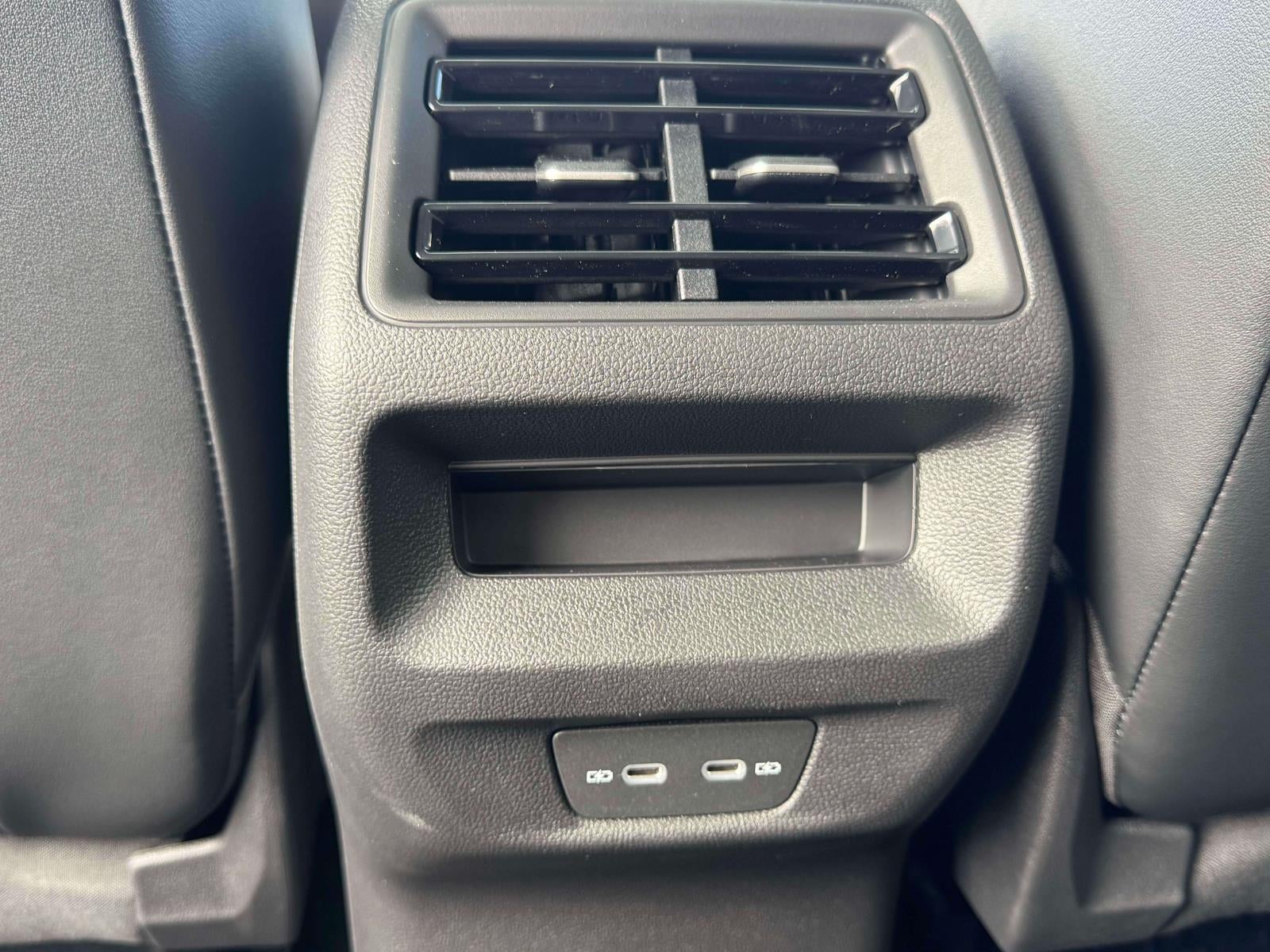 2026 Volkswagen Tiguan SE R-Line AWD