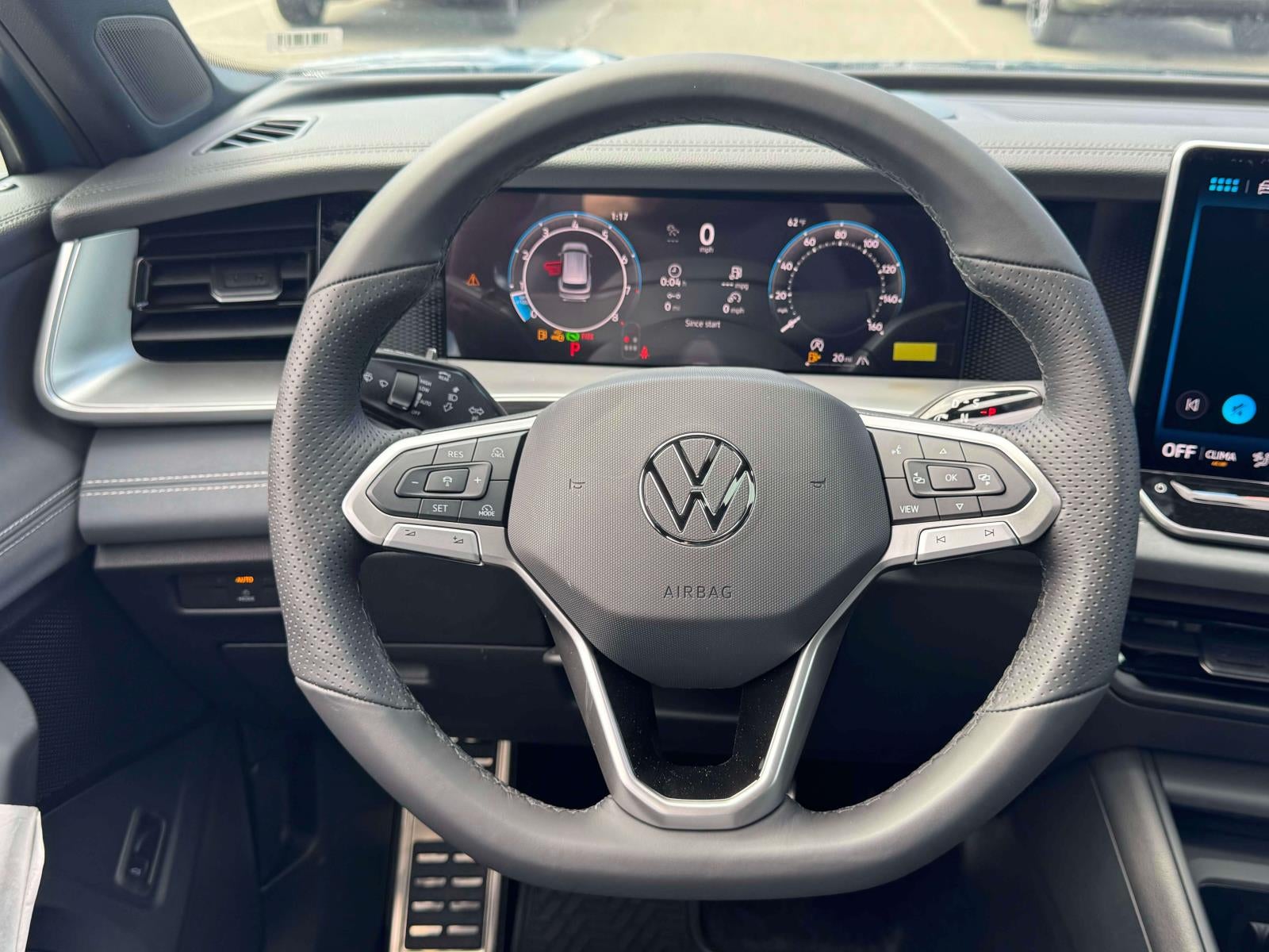 2026 Volkswagen Tiguan SE R-Line AWD