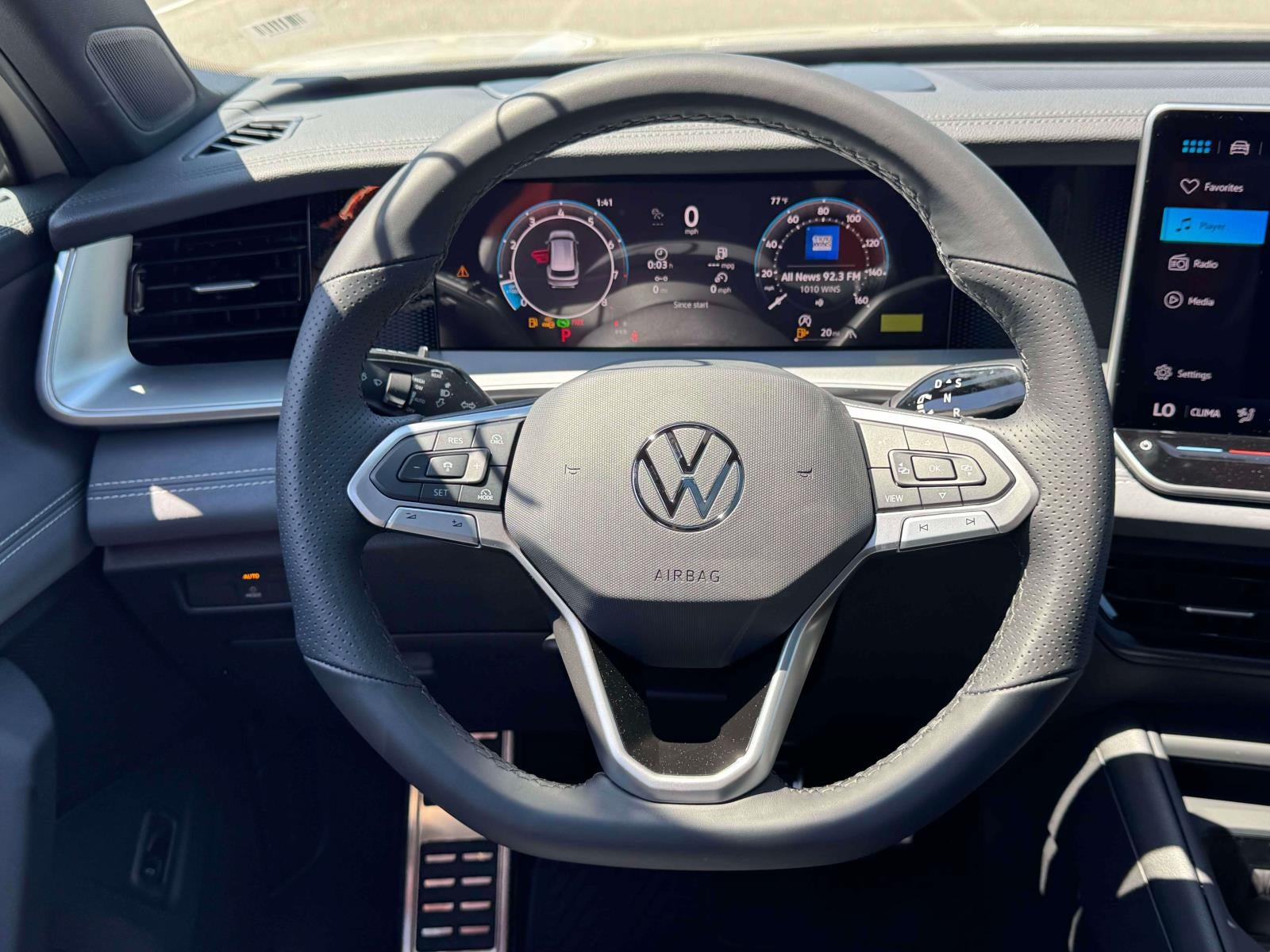 2026 Volkswagen Tiguan 2.0T SE R-Line Black