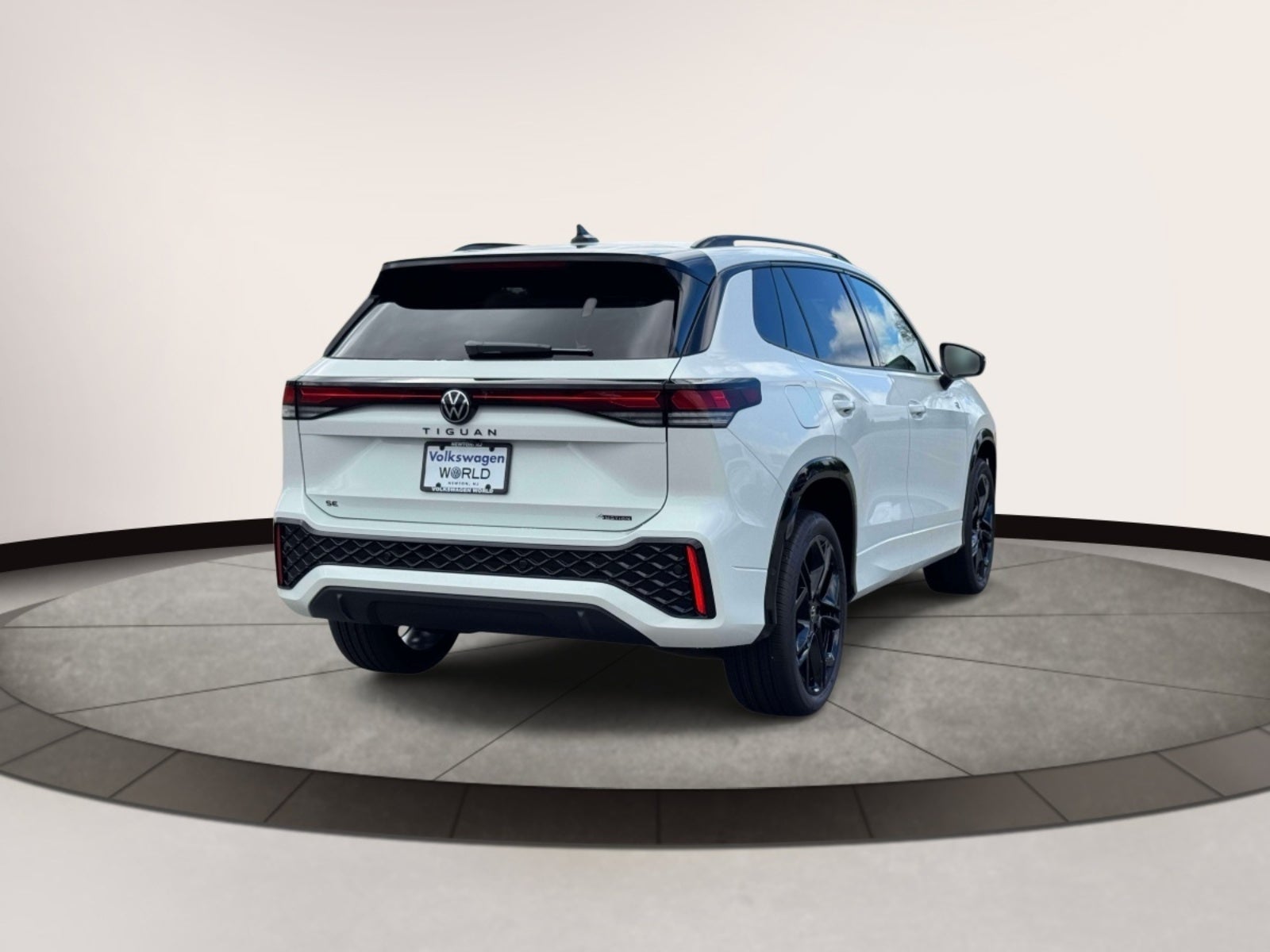 2026 Volkswagen Tiguan 2.0T SE R-Line Black