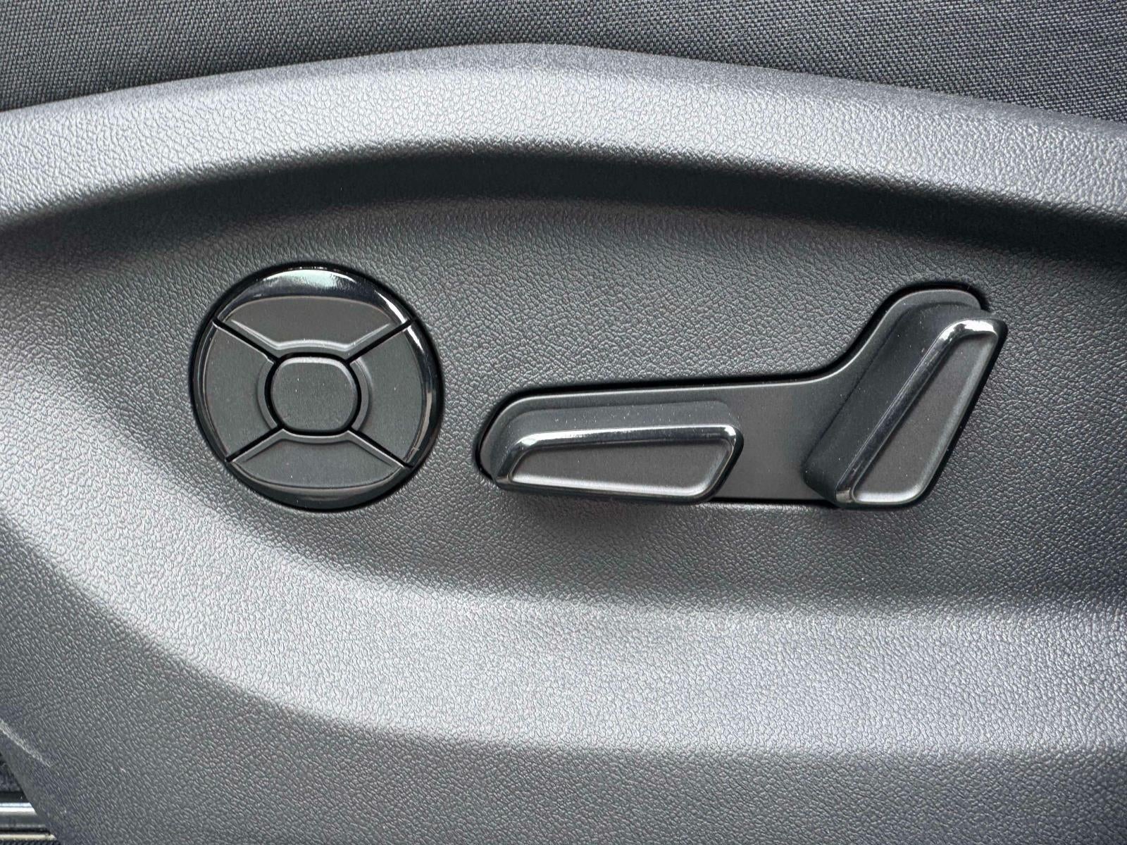 2026 Volkswagen Tiguan SE R-Line AWD