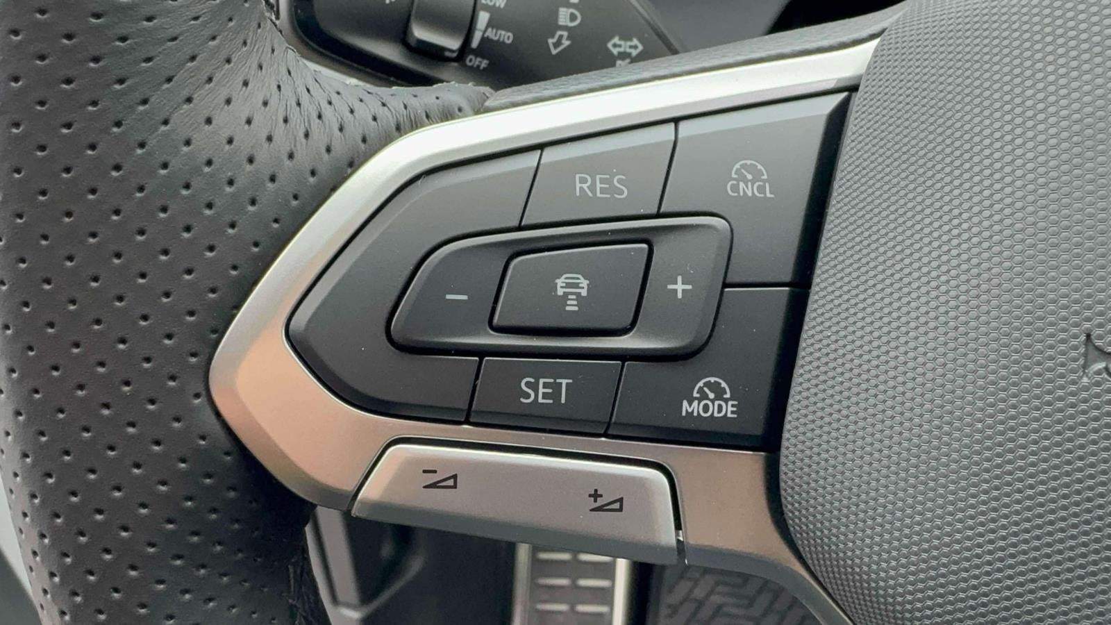 2026 Volkswagen Tiguan SE R-Line AWD