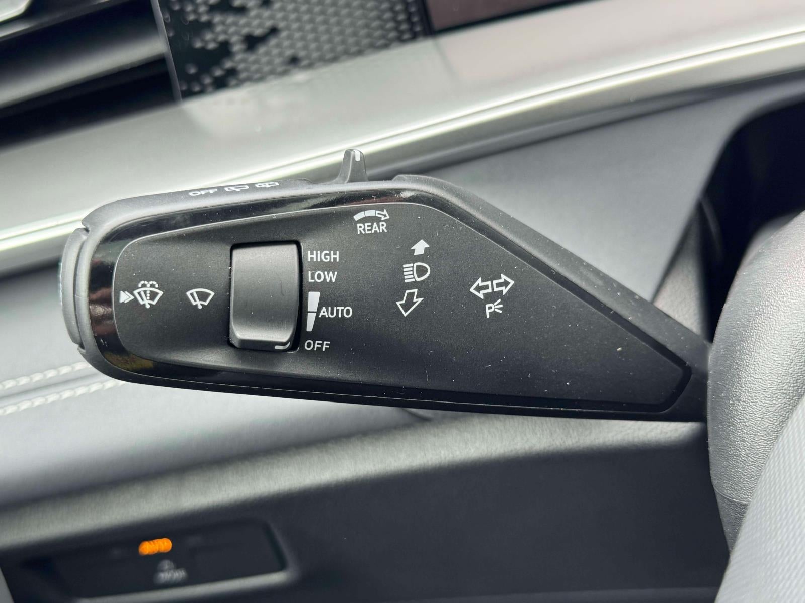 2026 Volkswagen Tiguan SE R-Line AWD