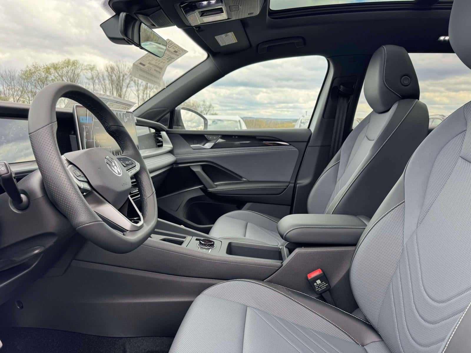 2026 Volkswagen Tiguan SE R-Line AWD