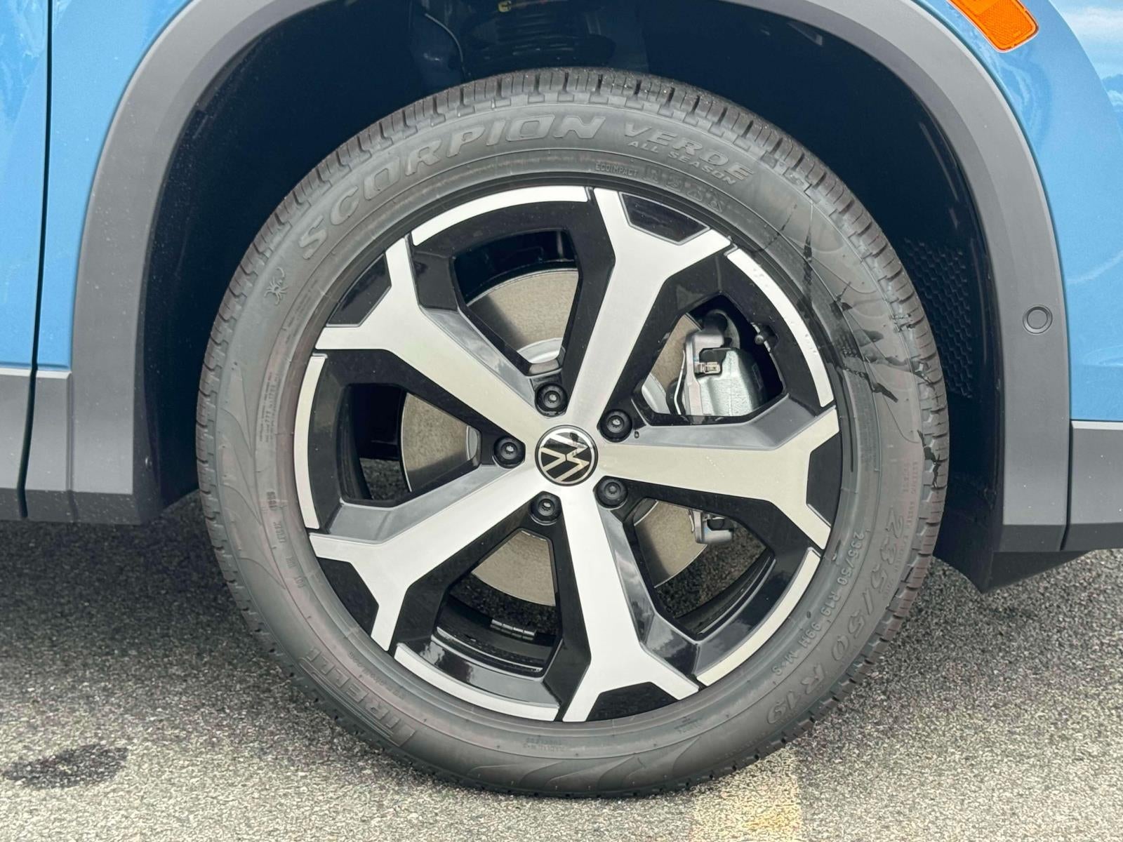 2025 Volkswagen Tiguan 2.0T SE